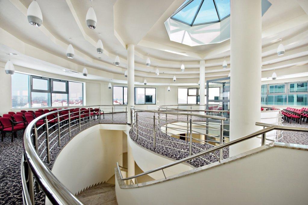 Hotel Prezydencki 3-Star Жешув Экстерьер фото