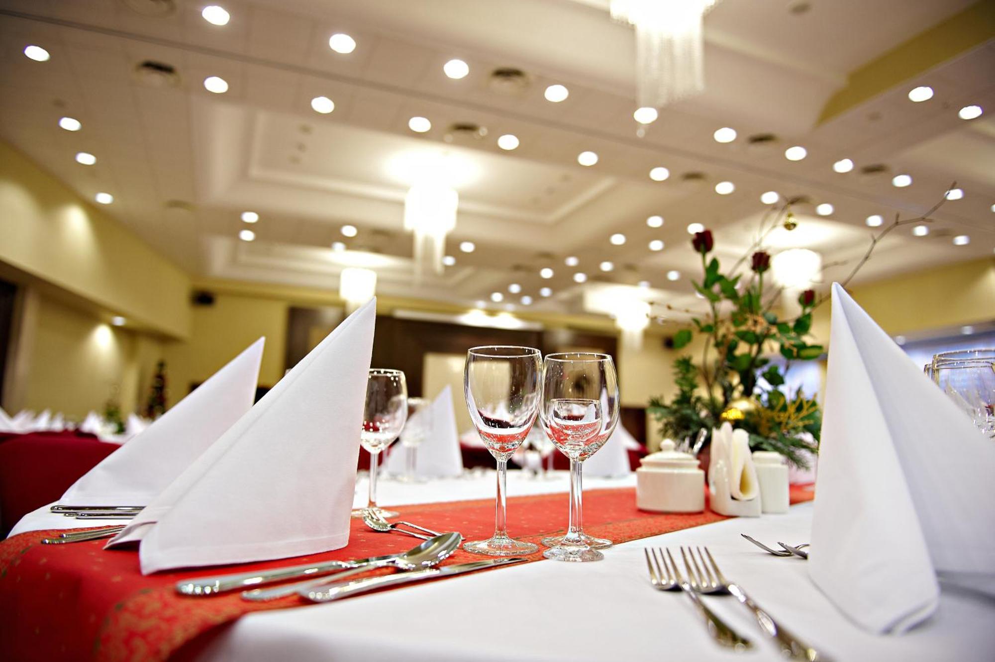 Hotel Prezydencki 3-Star Жешув Экстерьер фото