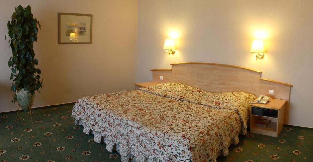 Hotel Prezydencki 3-Star Жешув Номер фото