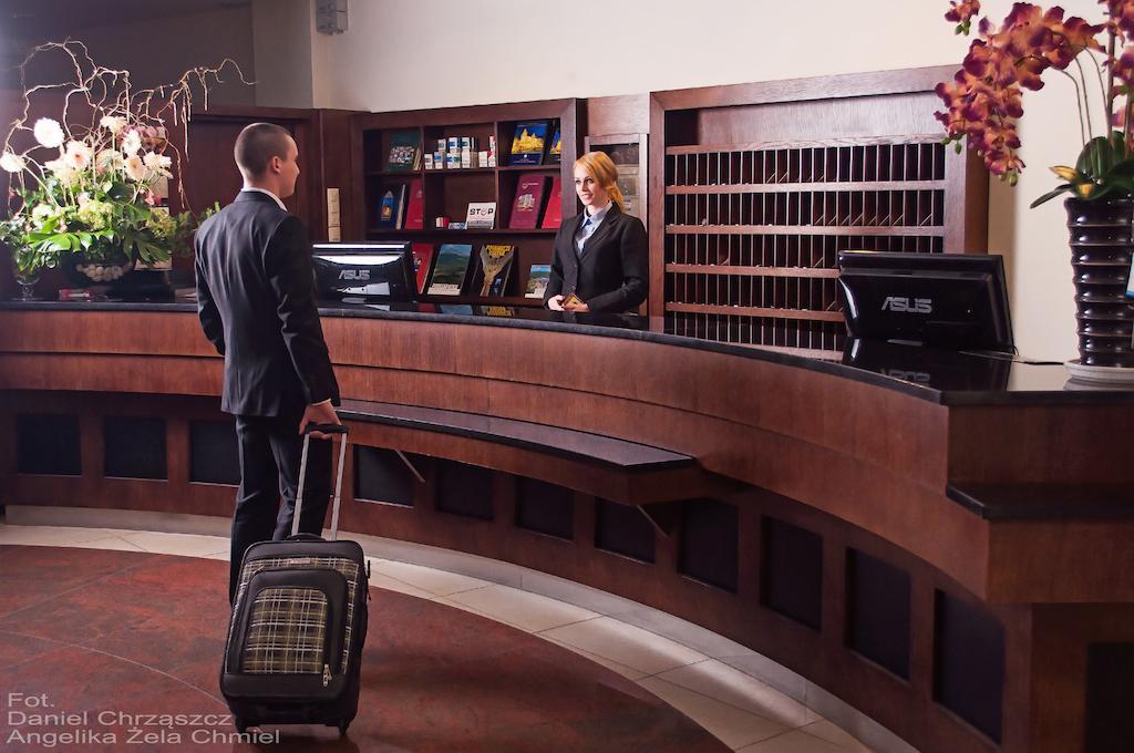 Hotel Prezydencki 3-Star Жешув Экстерьер фото