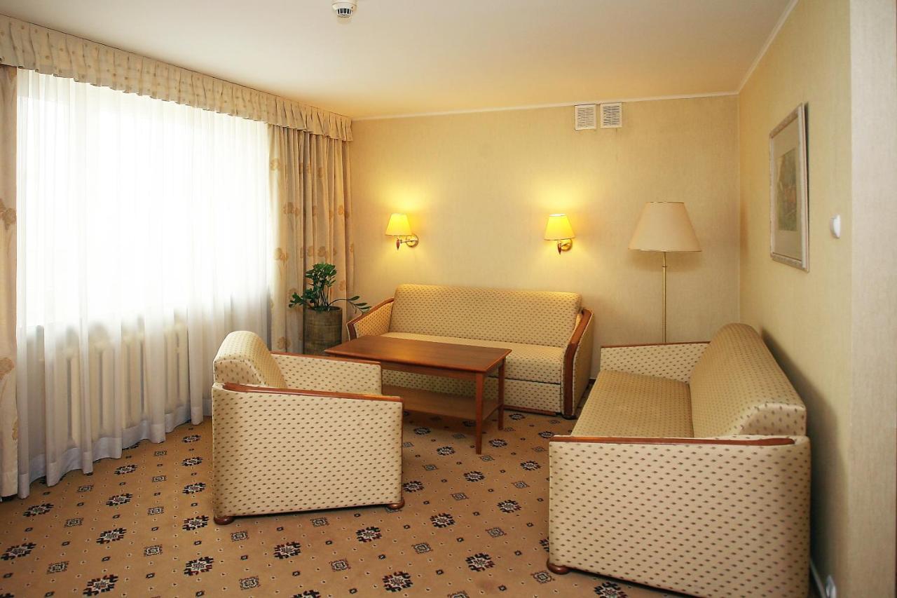 Hotel Prezydencki 3-Star Жешув Экстерьер фото